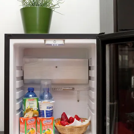 Lhg Comfy בית הארחה רומא