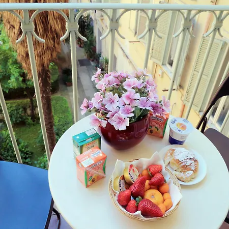 בית הארחה Lhg Comfy רומא