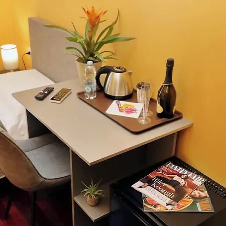 Lhg Comfy בית הארחה